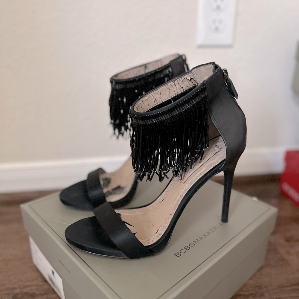 BCBG MAXAZRIA Black party pump, size 7.5